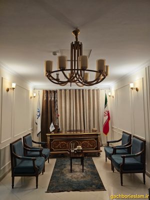 اجرای قاب ساده محیط اداری